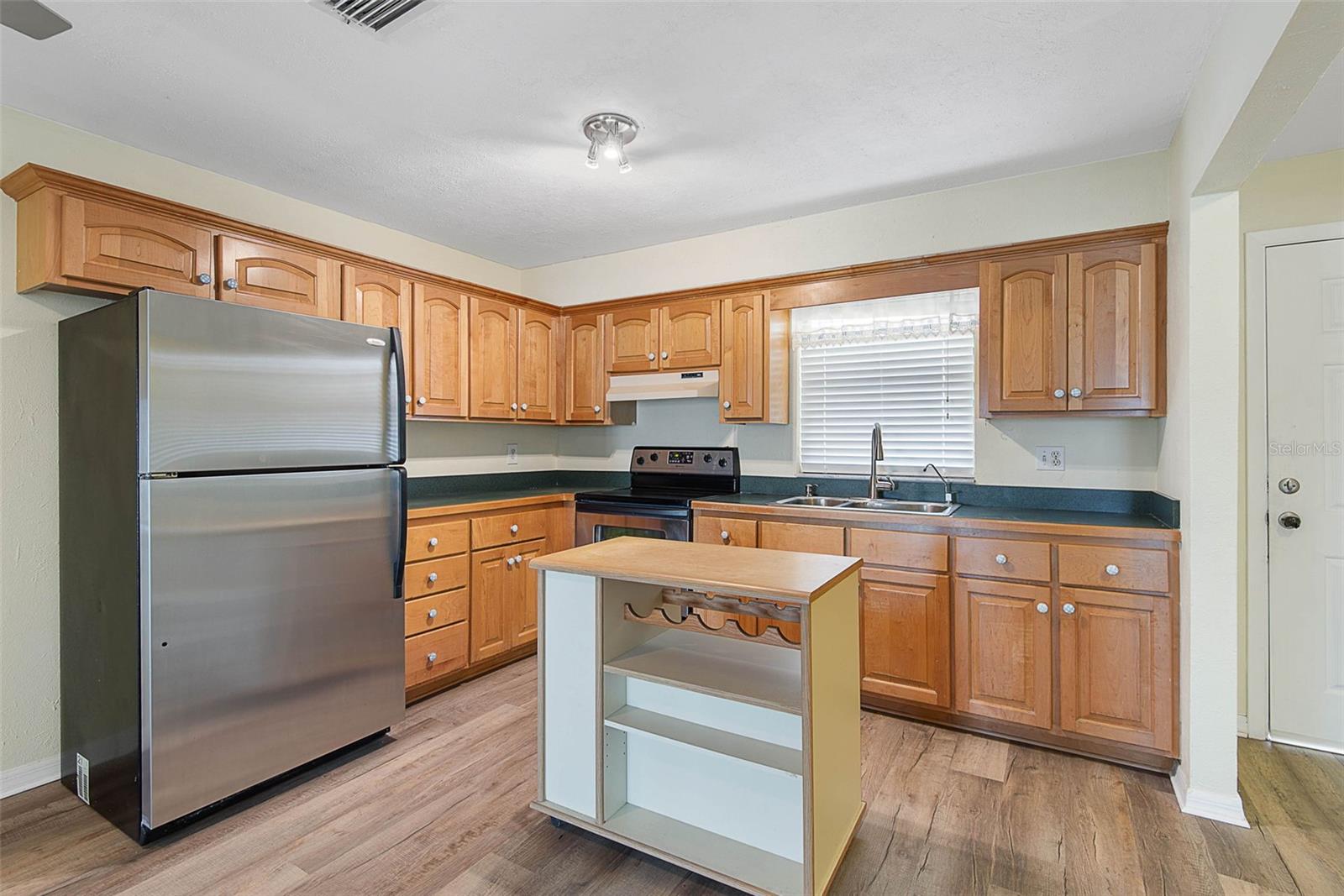 Image 17 of 36 For 2811 Ocean Shore Boulevard 5