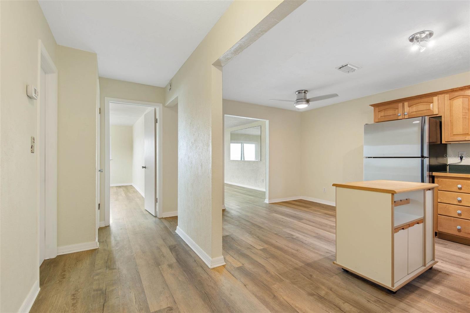 Image 20 of 36 For 2811 Ocean Shore Boulevard 5