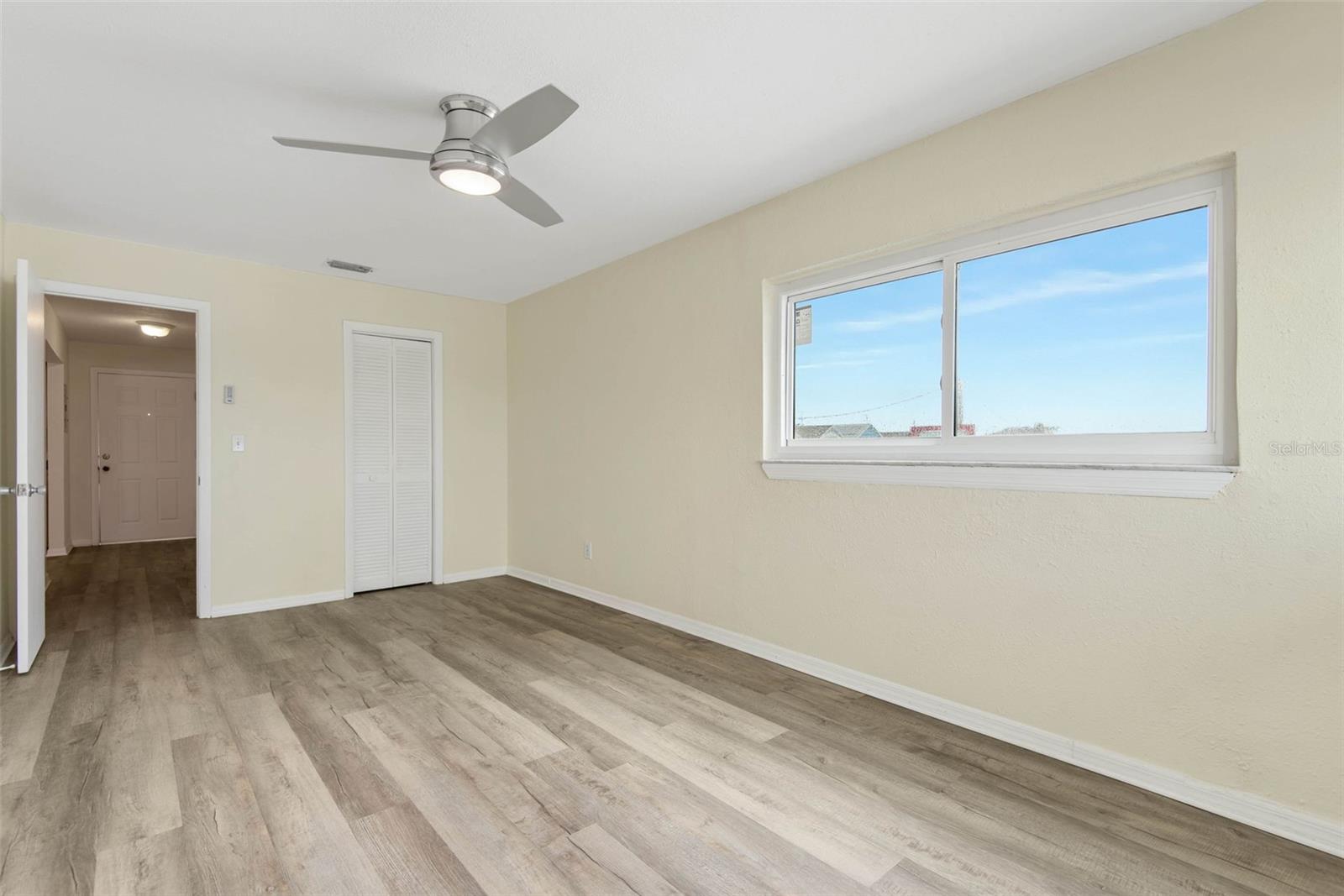 Image 23 of 36 For 2811 Ocean Shore Boulevard 5