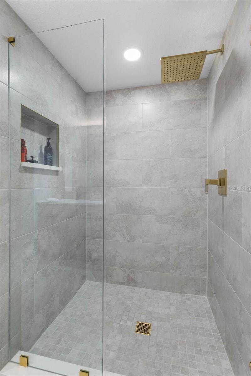 Image 37 of 96 For 60 Surfview Drive 308