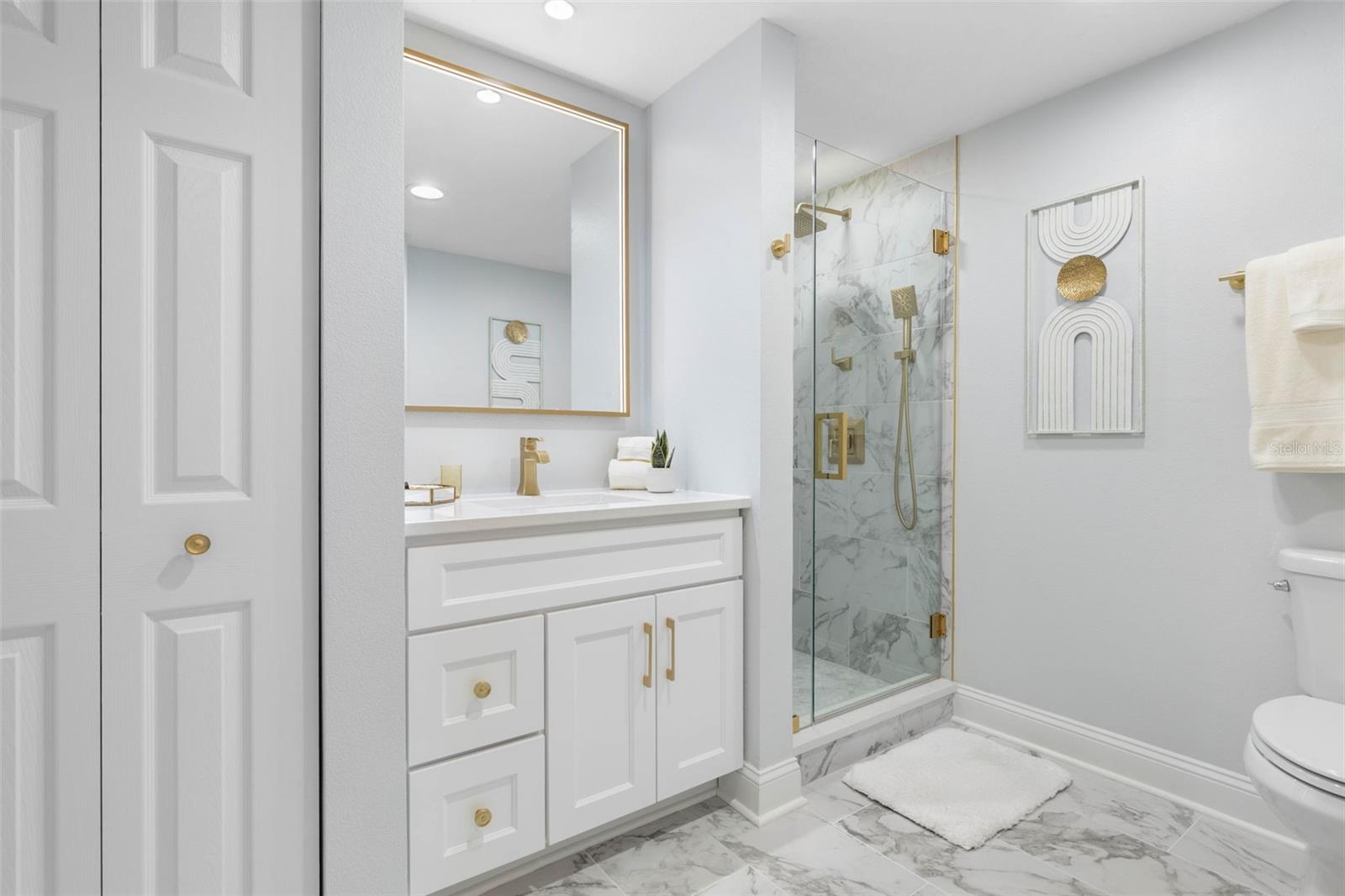 Image 43 of 96 For 60 Surfview Drive 308