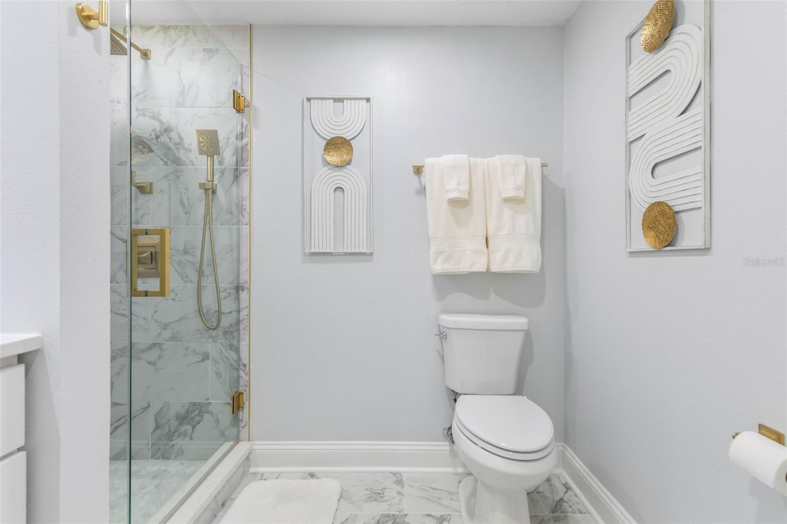 Image 44 of 96 For 60 Surfview Drive 308