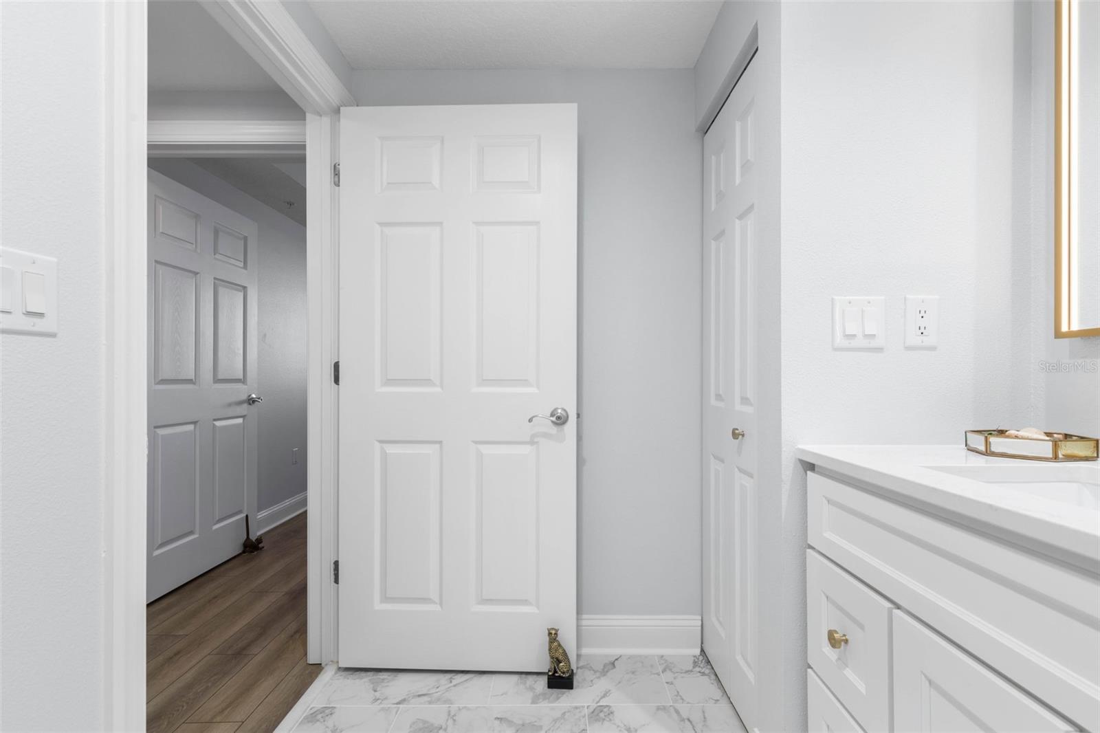 Image 45 of 96 For 60 Surfview Drive 308