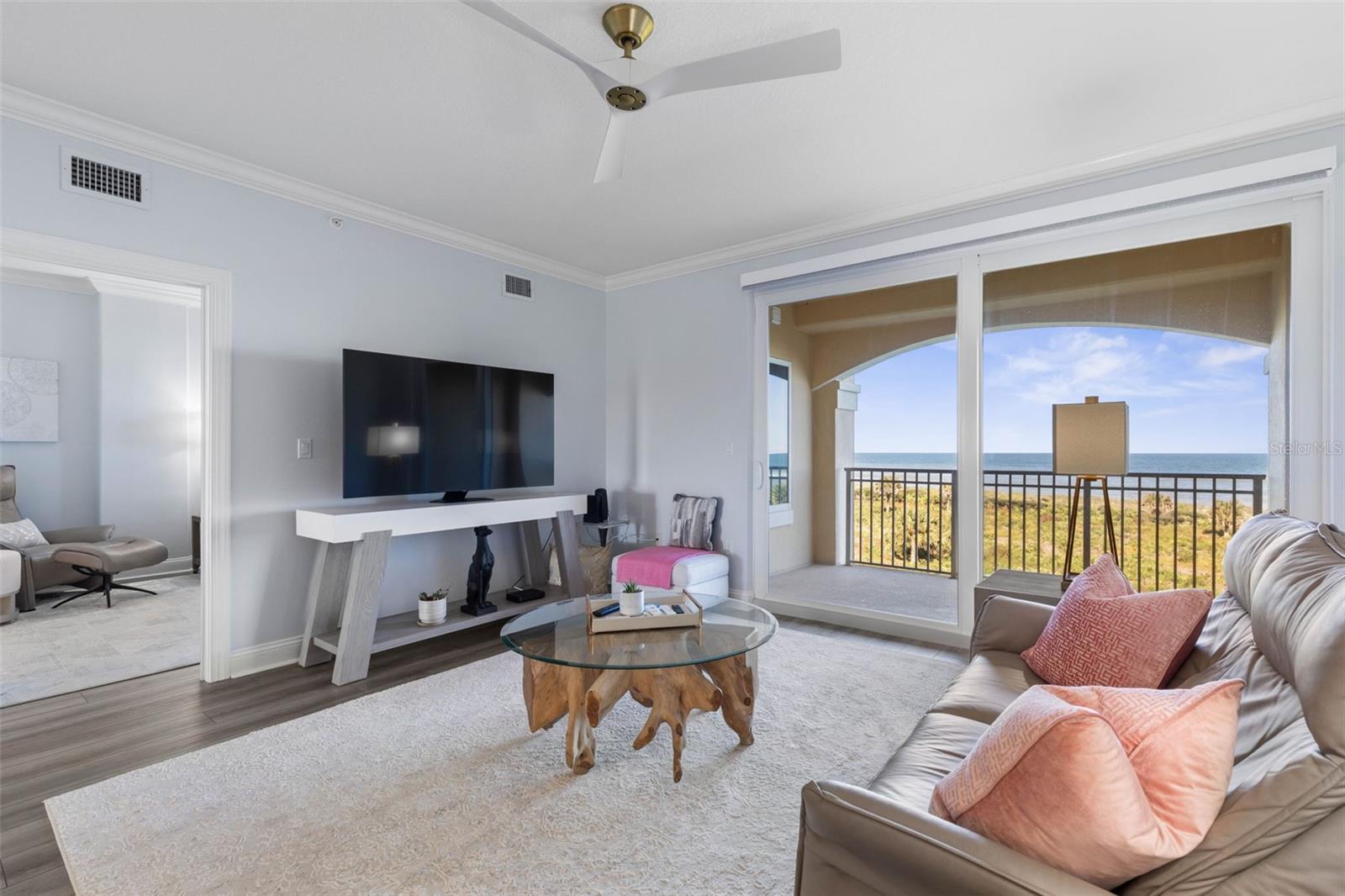 Image 9 of 96 For 60 Surfview Drive 308