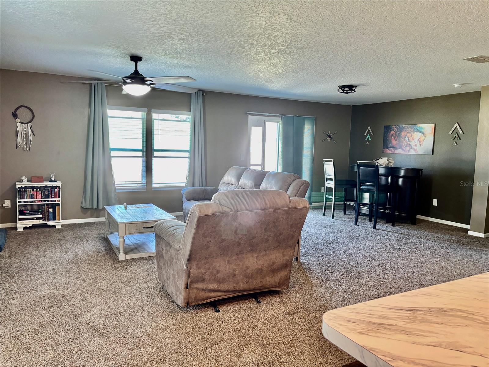 Image 18 of 39 For 18 Pacific Drive