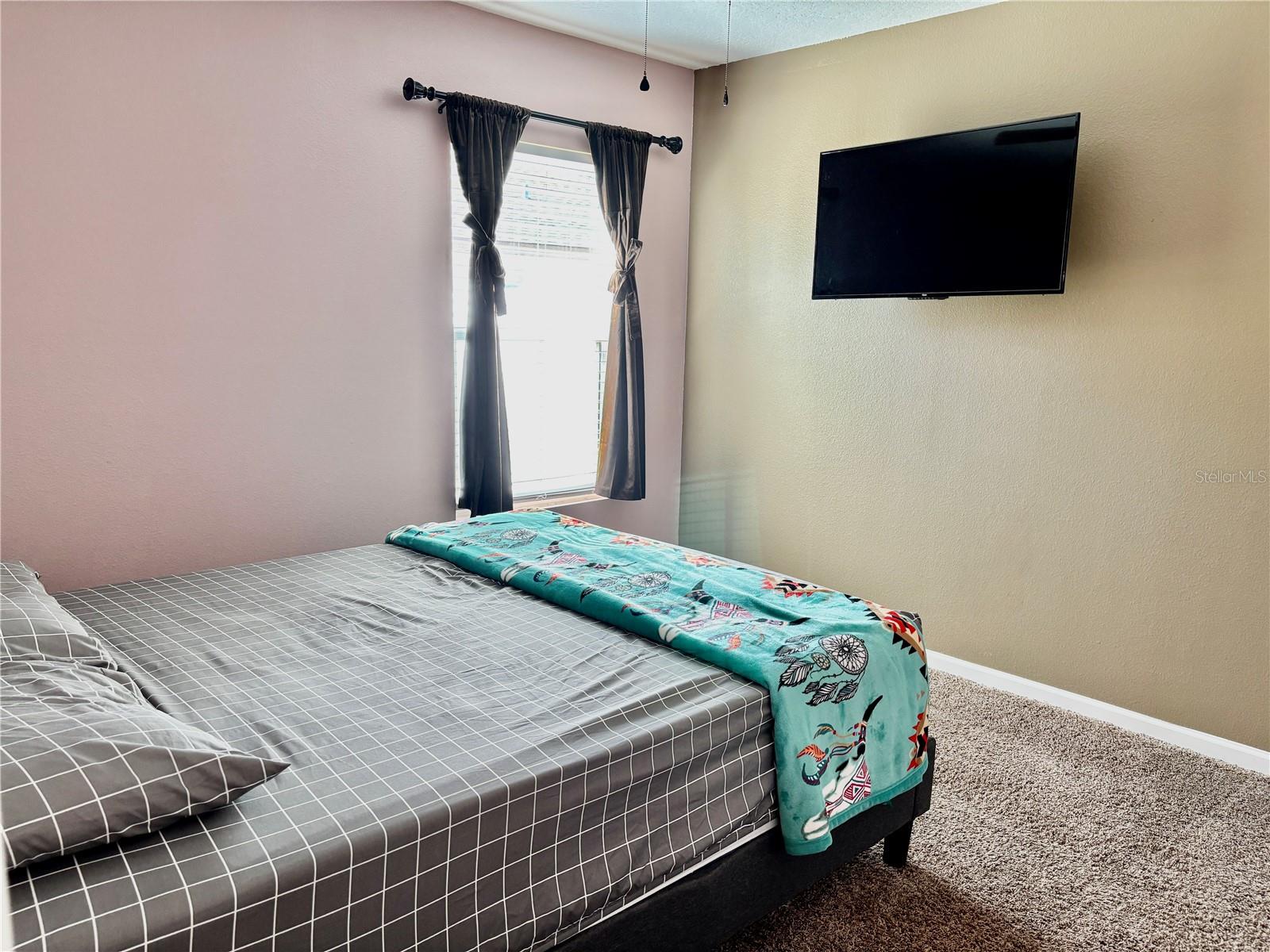 Image 28 of 39 For 18 Pacific Drive