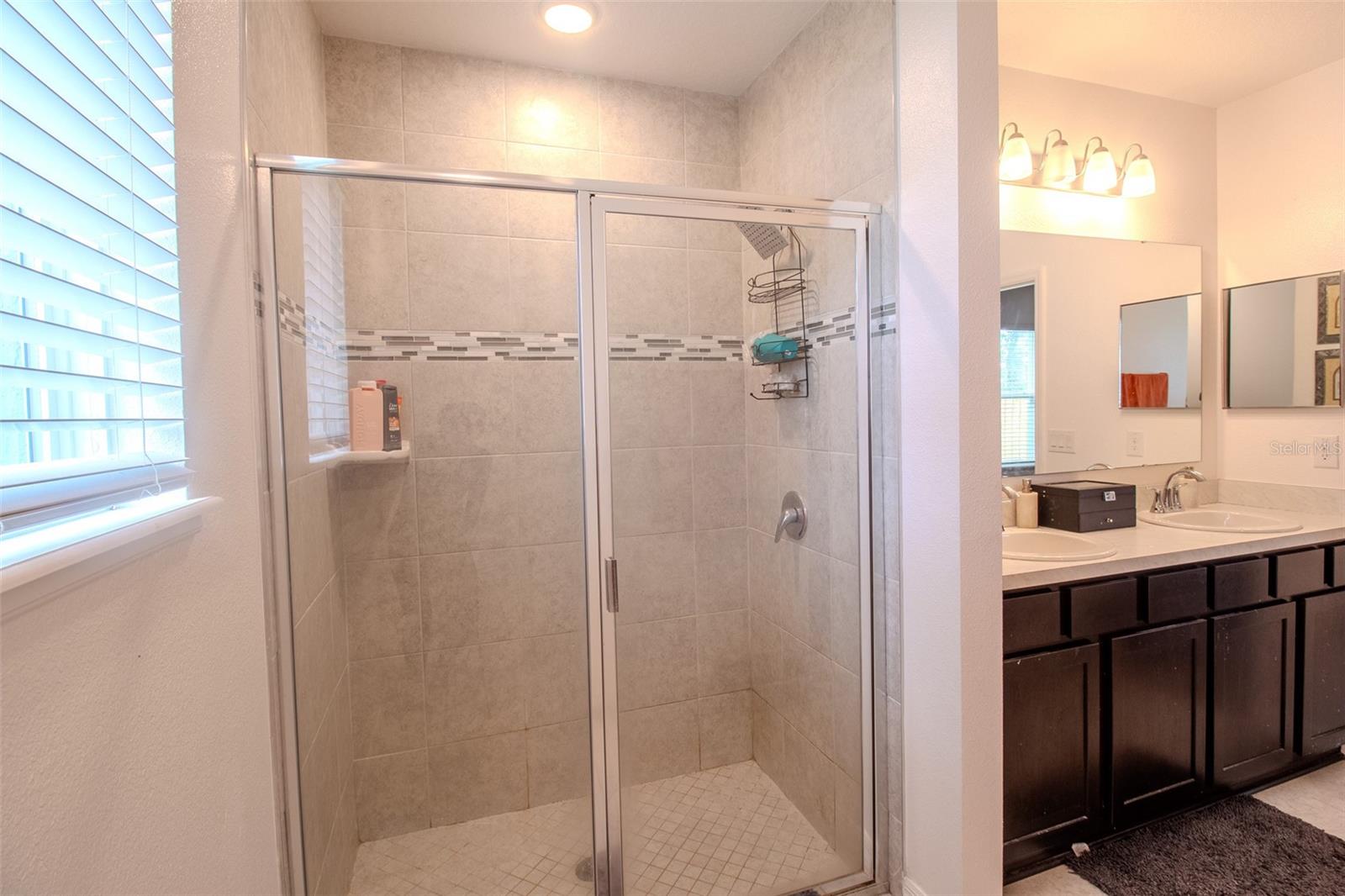 Image 16 of 25 For 25 Ferndale Lane