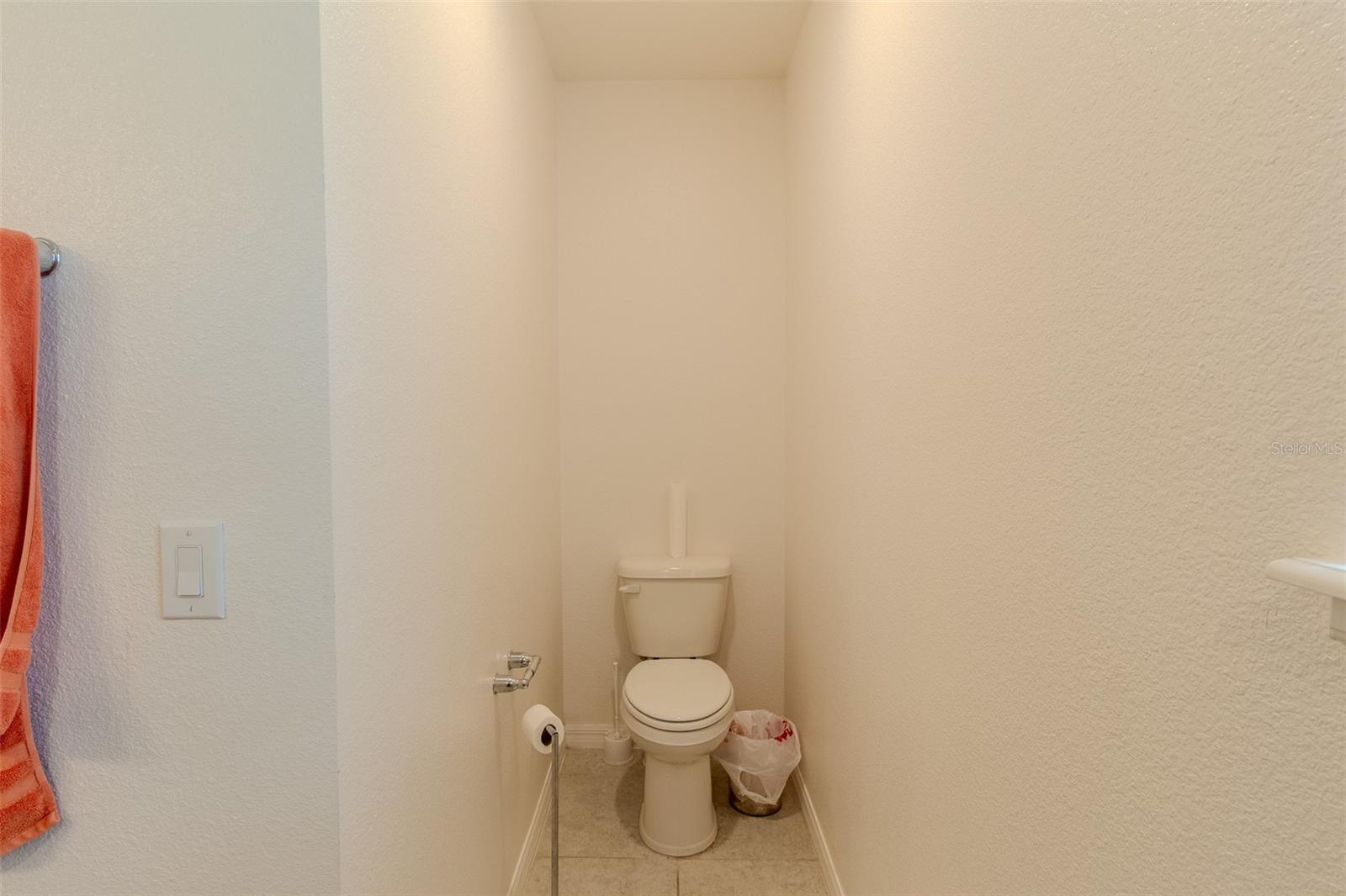 Image 17 of 25 For 25 Ferndale Lane