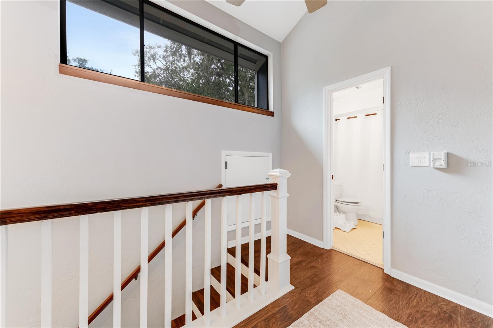Image 13 of 31 For 28 Baymeadow Court
