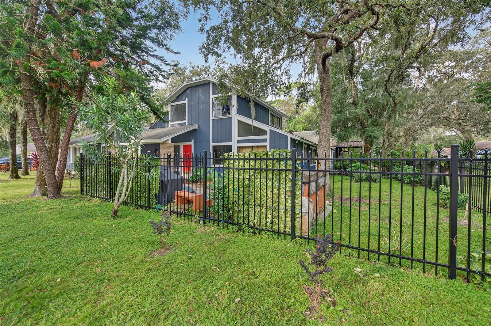 Image 17 of 31 For 28 Baymeadow Court