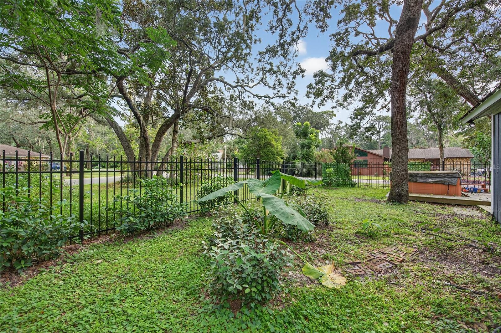 Image 19 of 31 For 28 Baymeadow Court