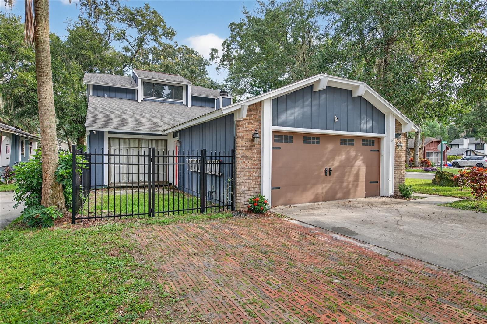 Image 2 of 31 For 28 Baymeadow Court