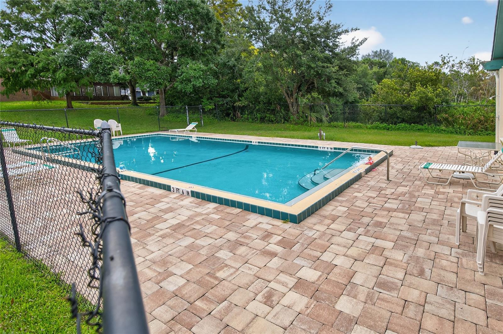 Image 29 of 31 For 28 Baymeadow Court