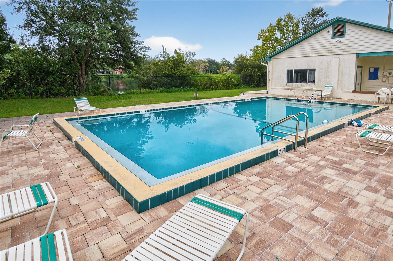 Image 30 of 31 For 28 Baymeadow Court