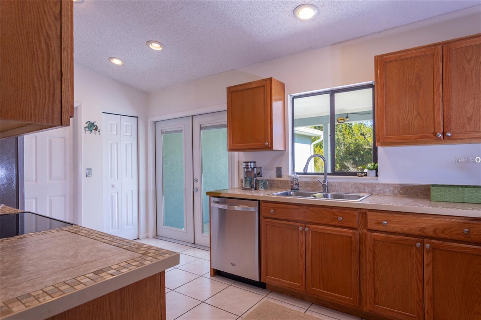 Image 17 of 47 For 22 Westfield Lane