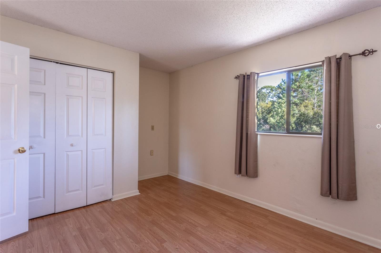 Image 32 of 47 For 22 Westfield Lane