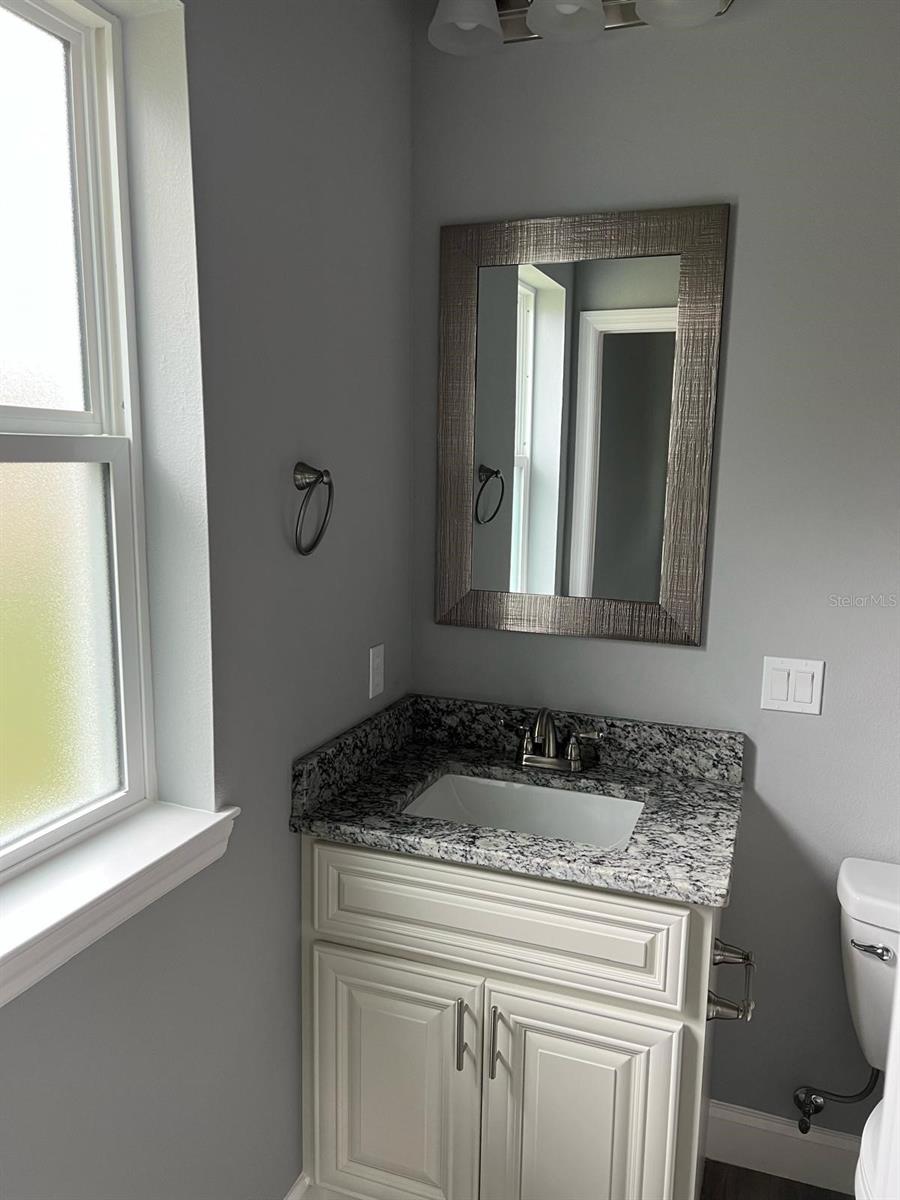 Image 8 of 14 For 9 Lynn Place A