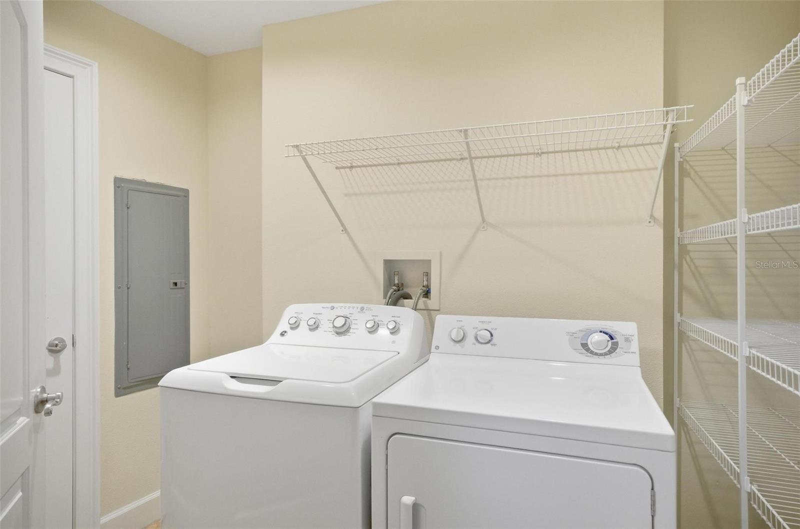 Image 21 of 62 For 102 Yacht Harbor Drive 376