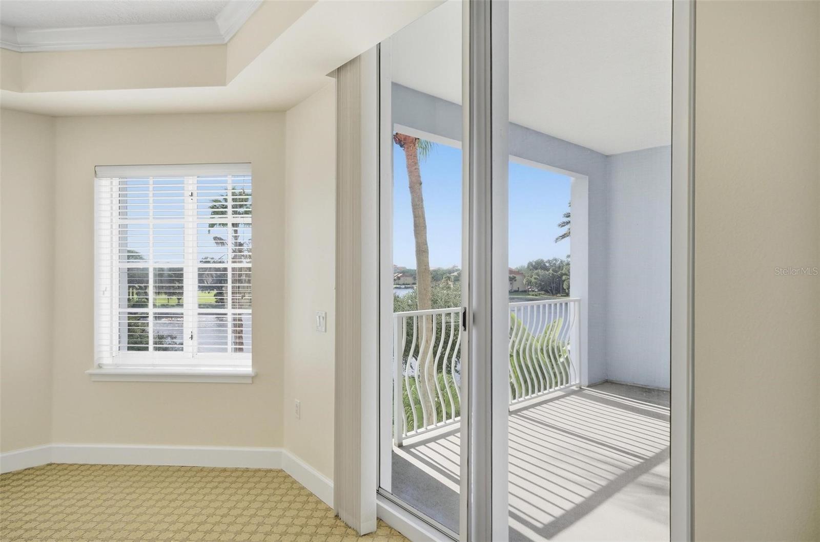 Image 29 of 62 For 102 Yacht Harbor Drive 376