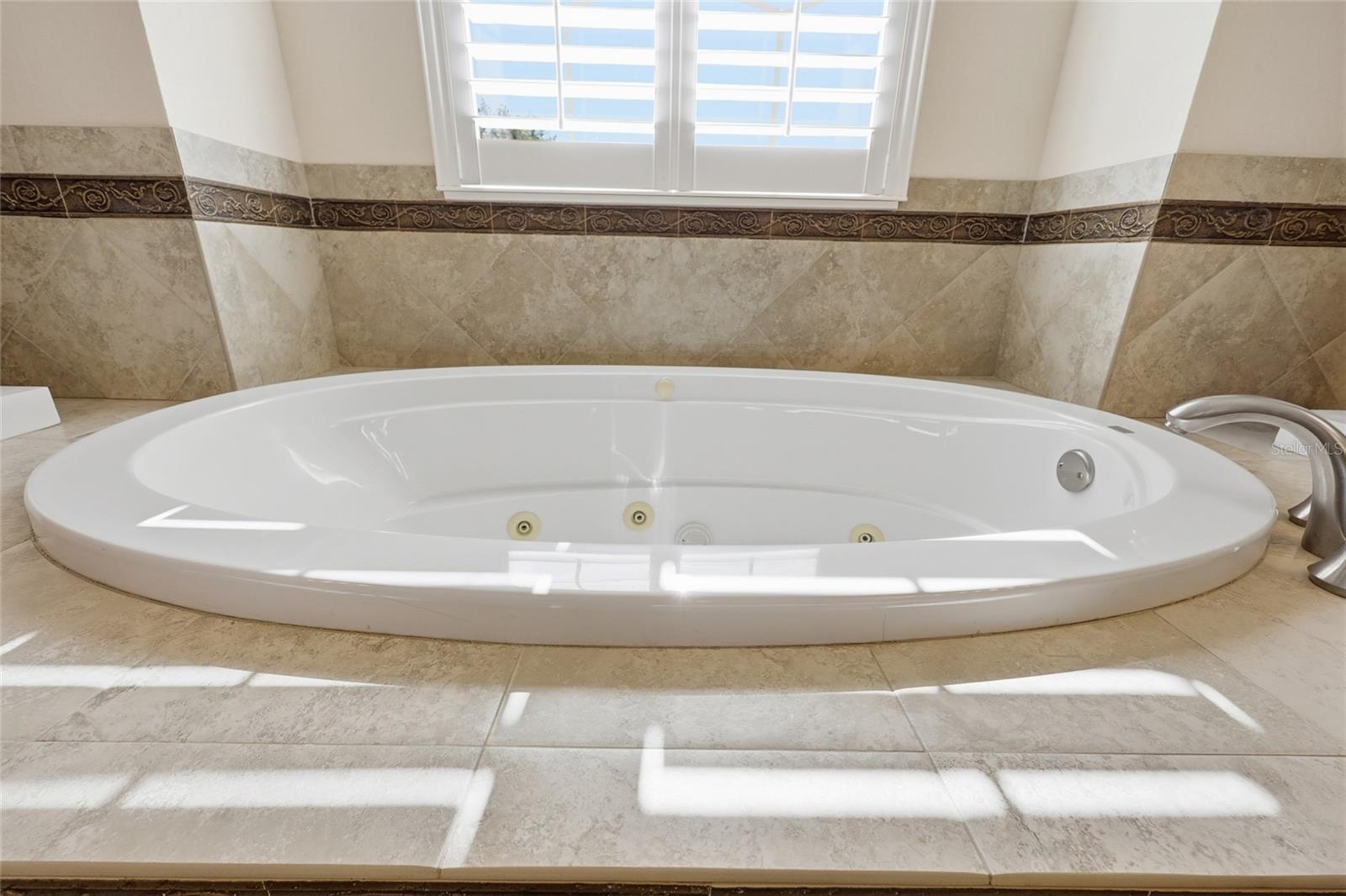 Image 33 of 65 For 9 Winter Haven Court