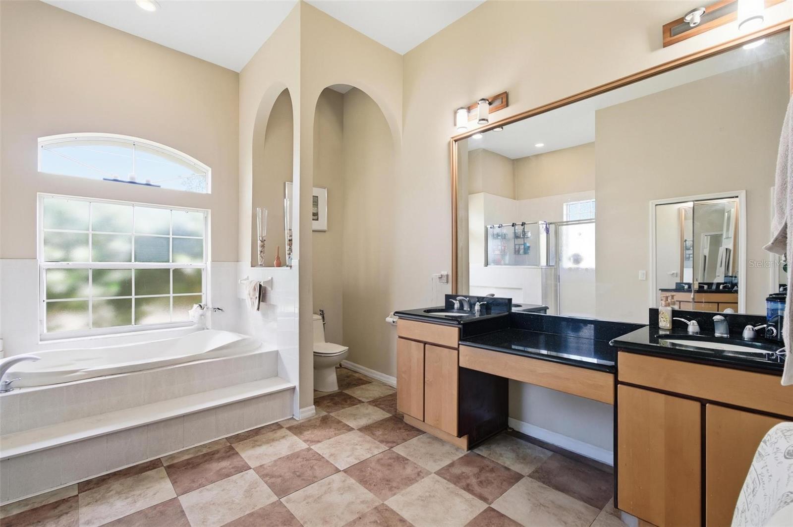 Image 18 of 83 For 1 Woodbury Drive