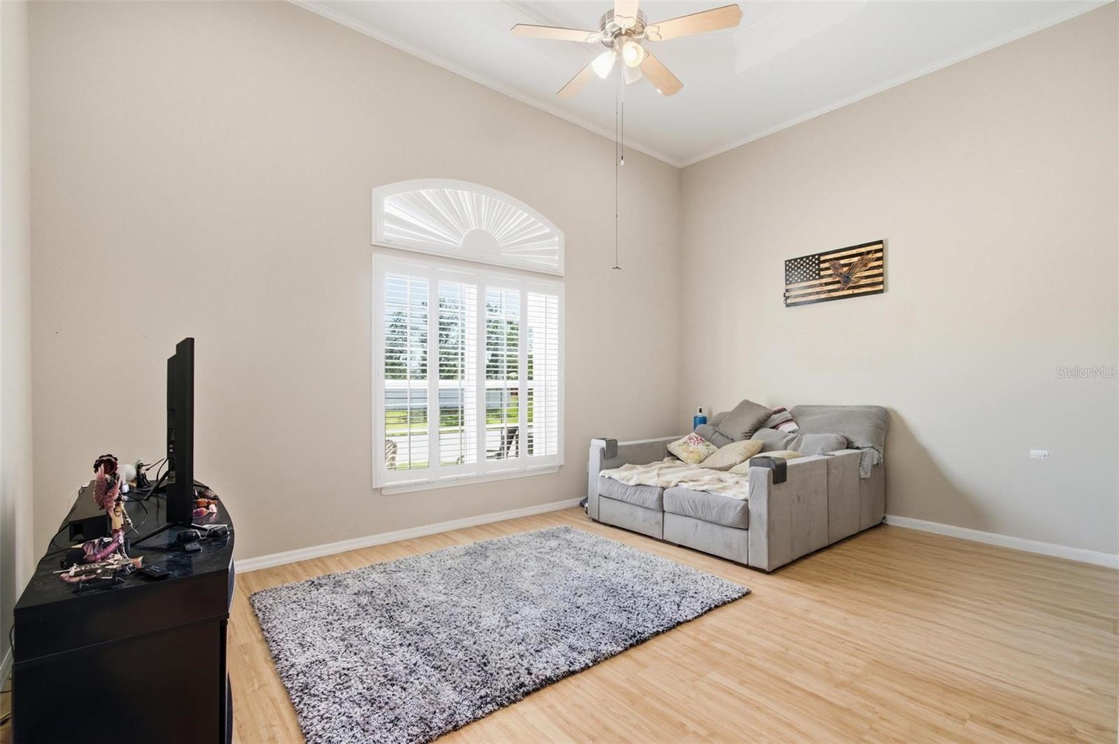 Image 25 of 83 For 1 Woodbury Drive