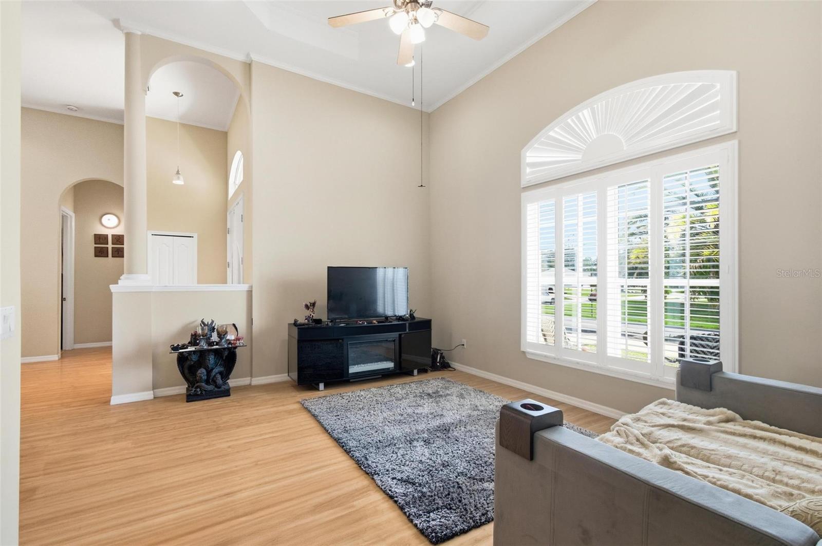 Image 27 of 83 For 1 Woodbury Drive