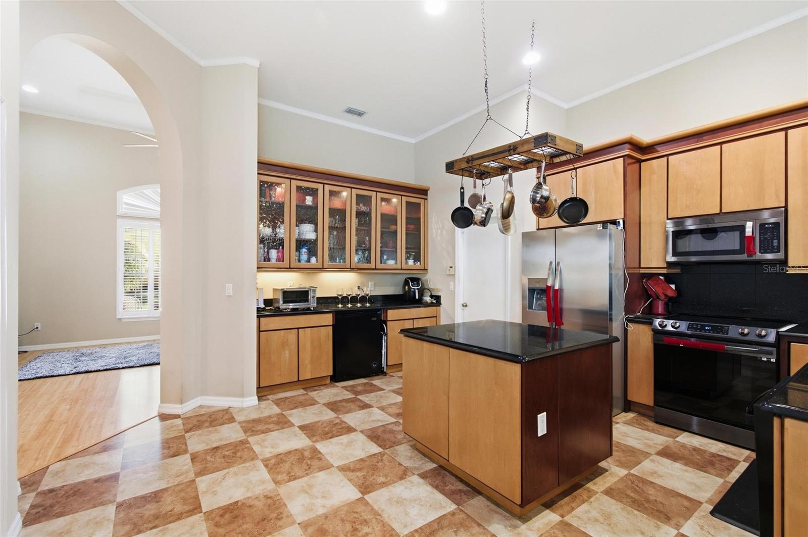 Image 31 of 83 For 1 Woodbury Drive