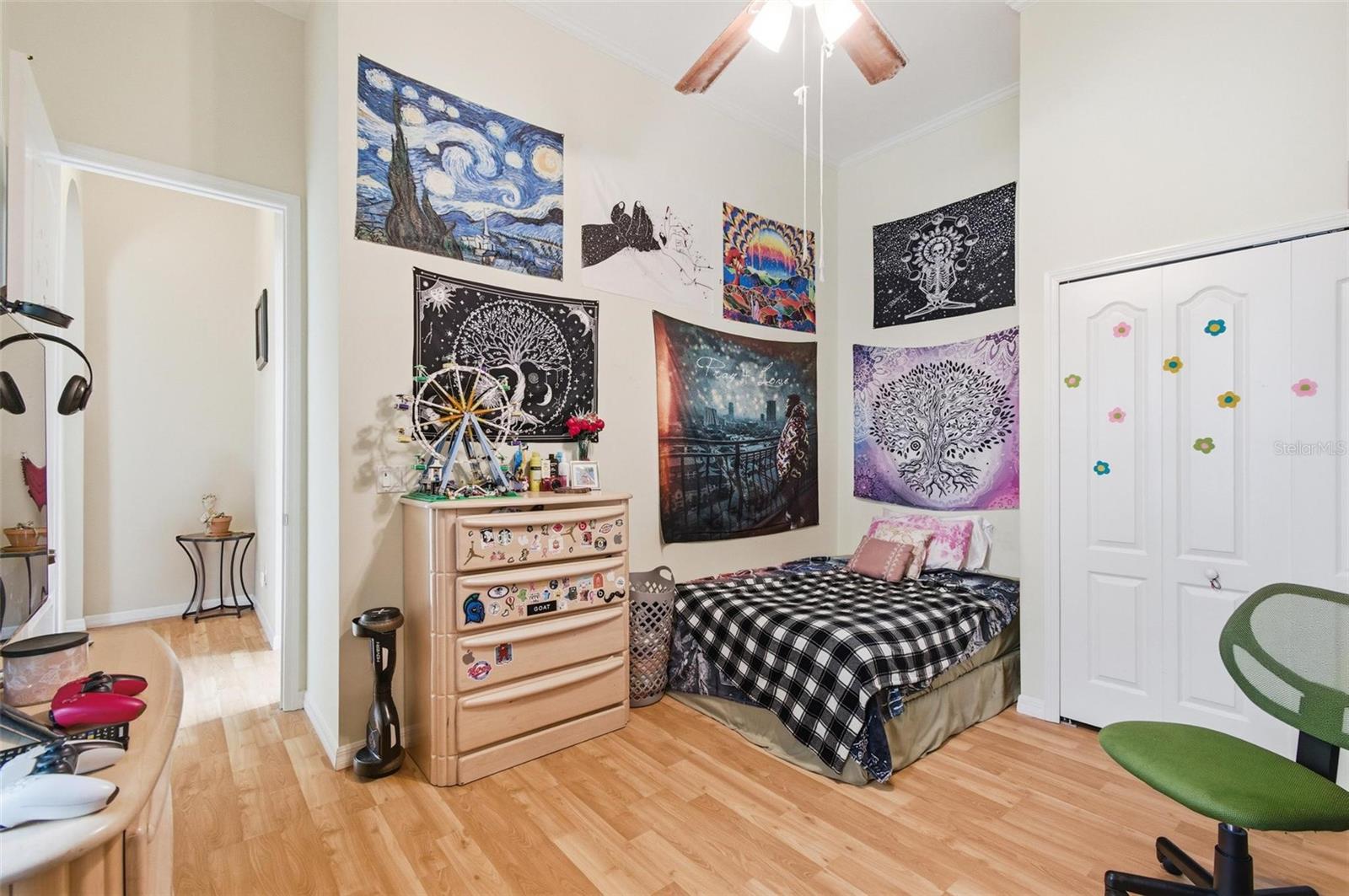 Image 46 of 83 For 1 Woodbury Drive