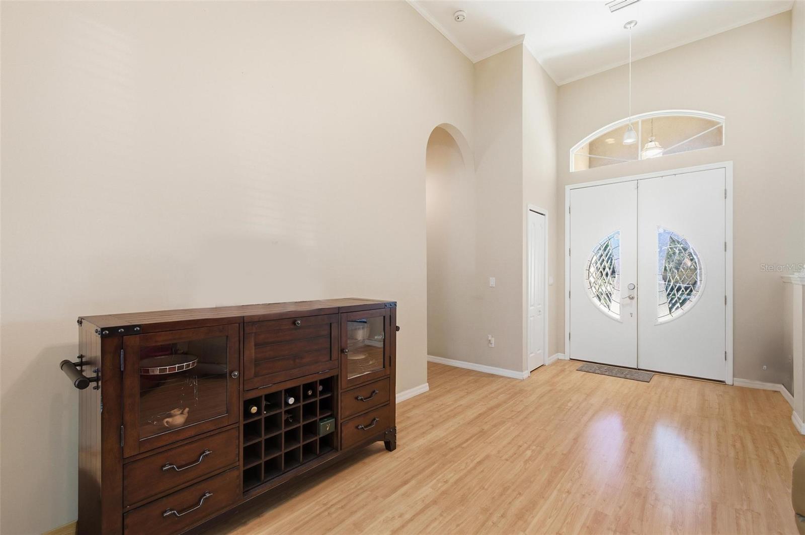 Image 9 of 83 For 1 Woodbury Drive