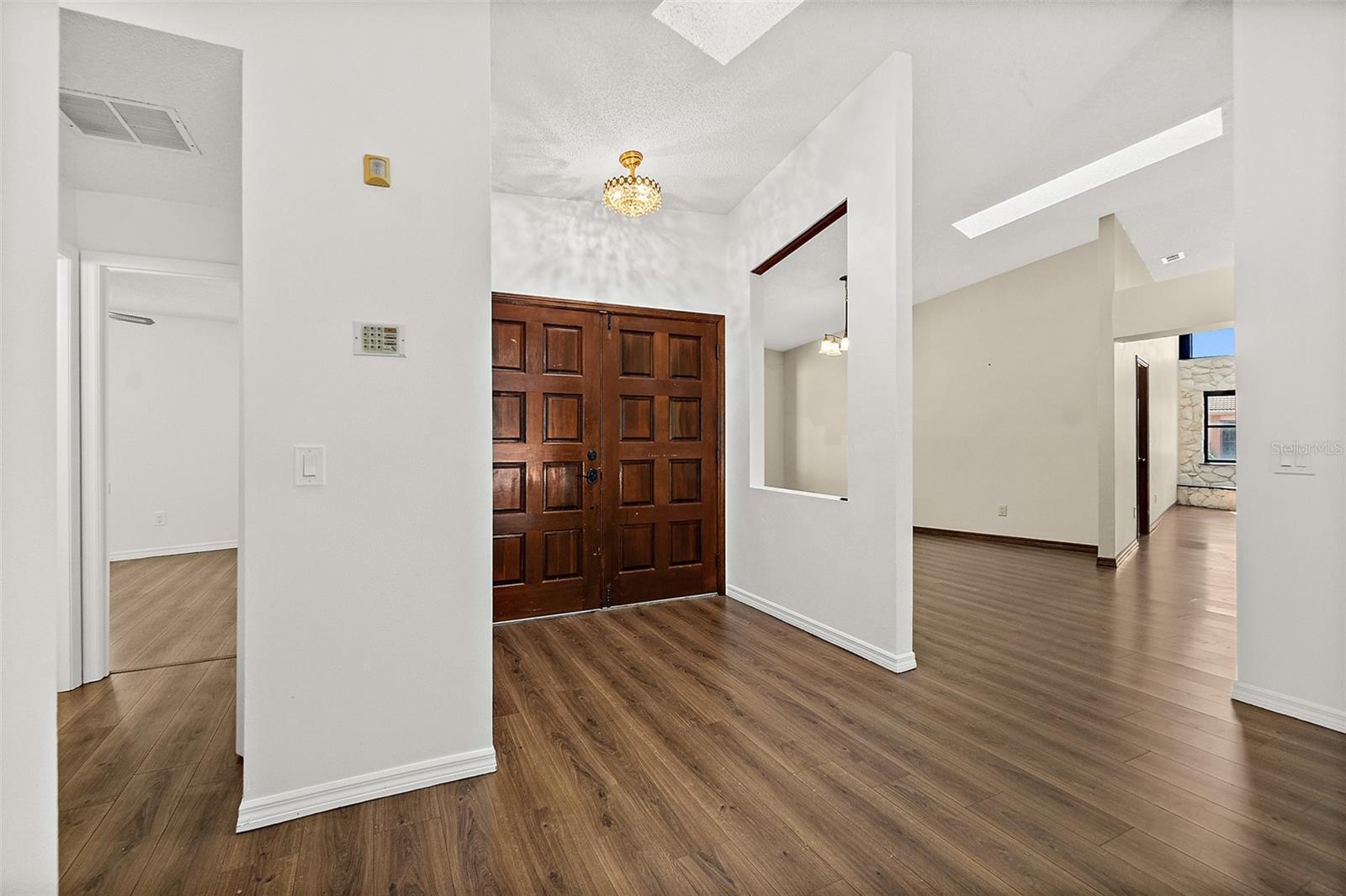 Image 14 of 69 For 51 Comanche Court
