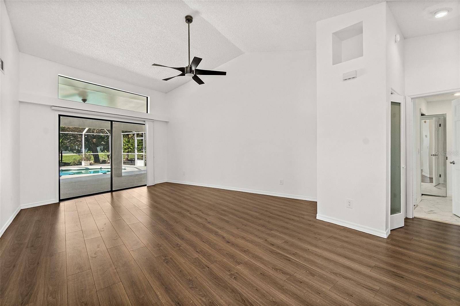 Image 16 of 69 For 51 Comanche Court