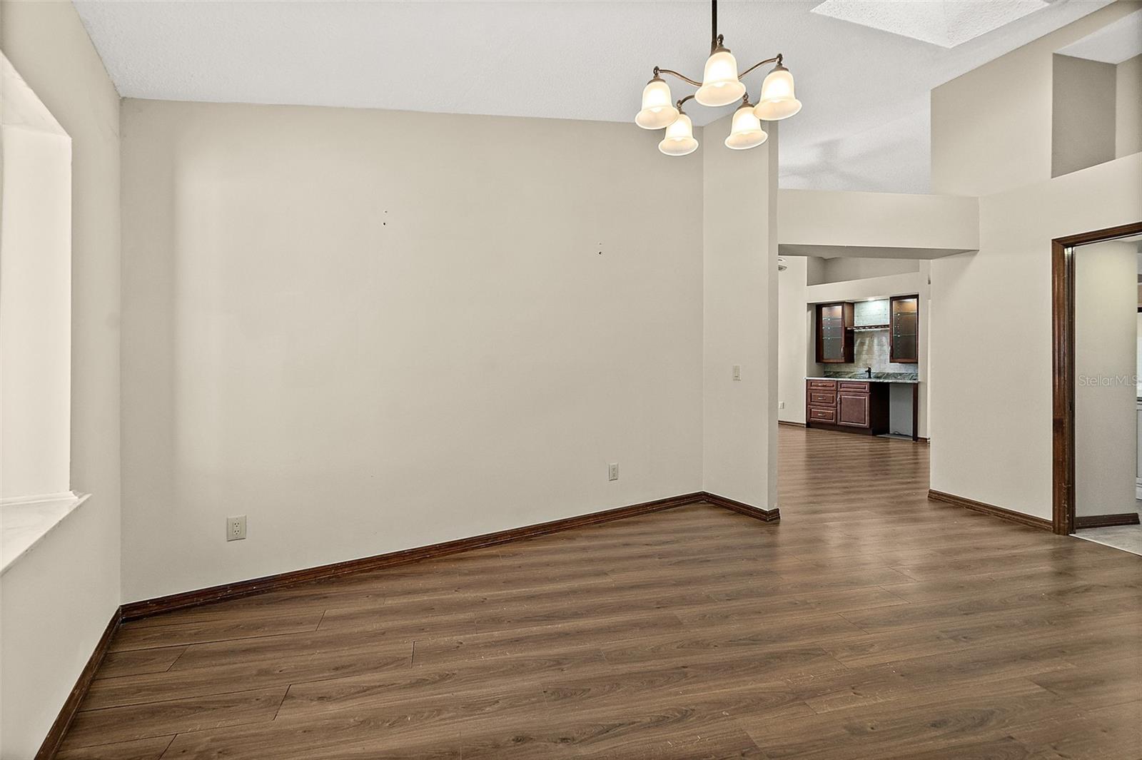 Image 21 of 69 For 51 Comanche Court