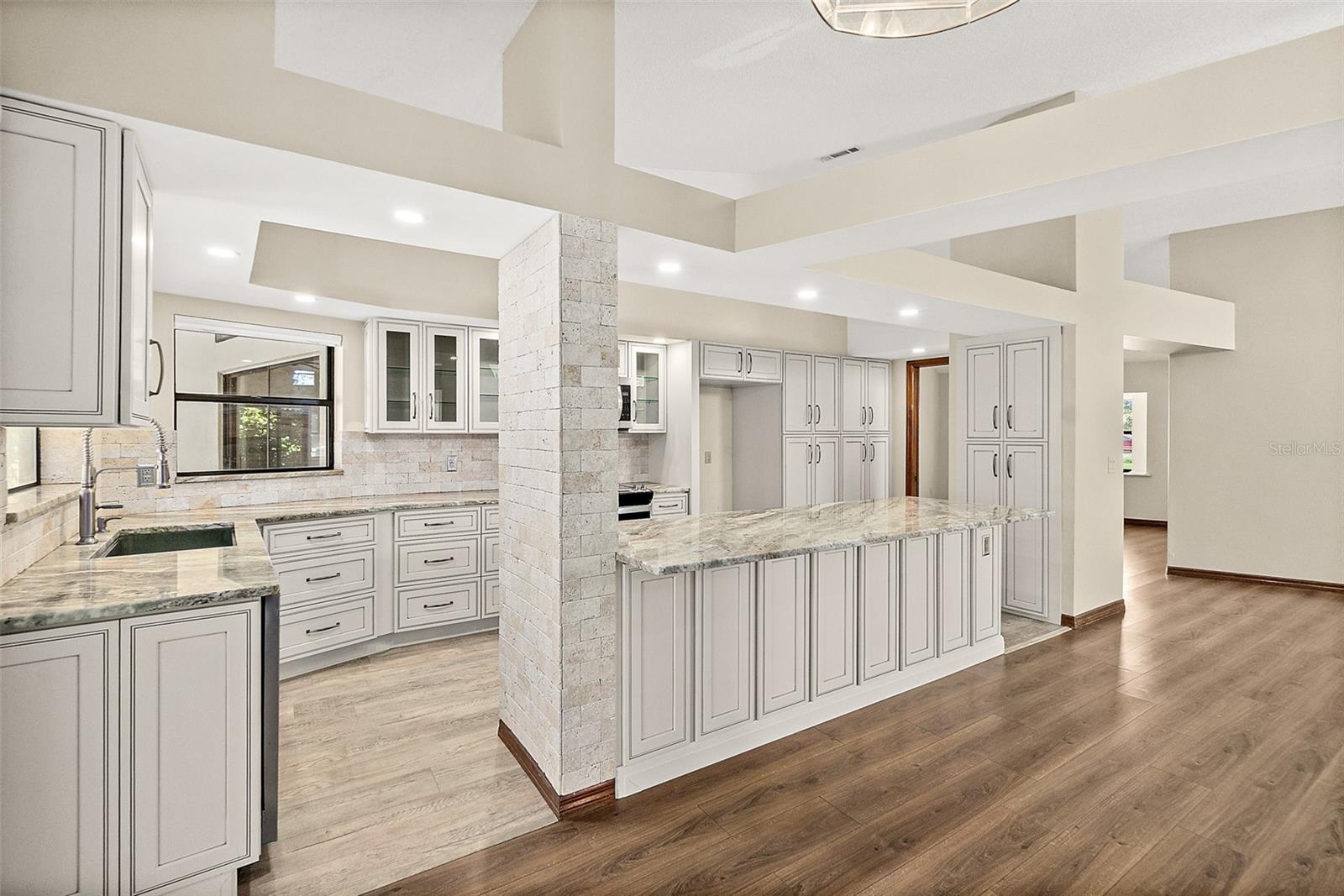 Image 23 of 69 For 51 Comanche Court