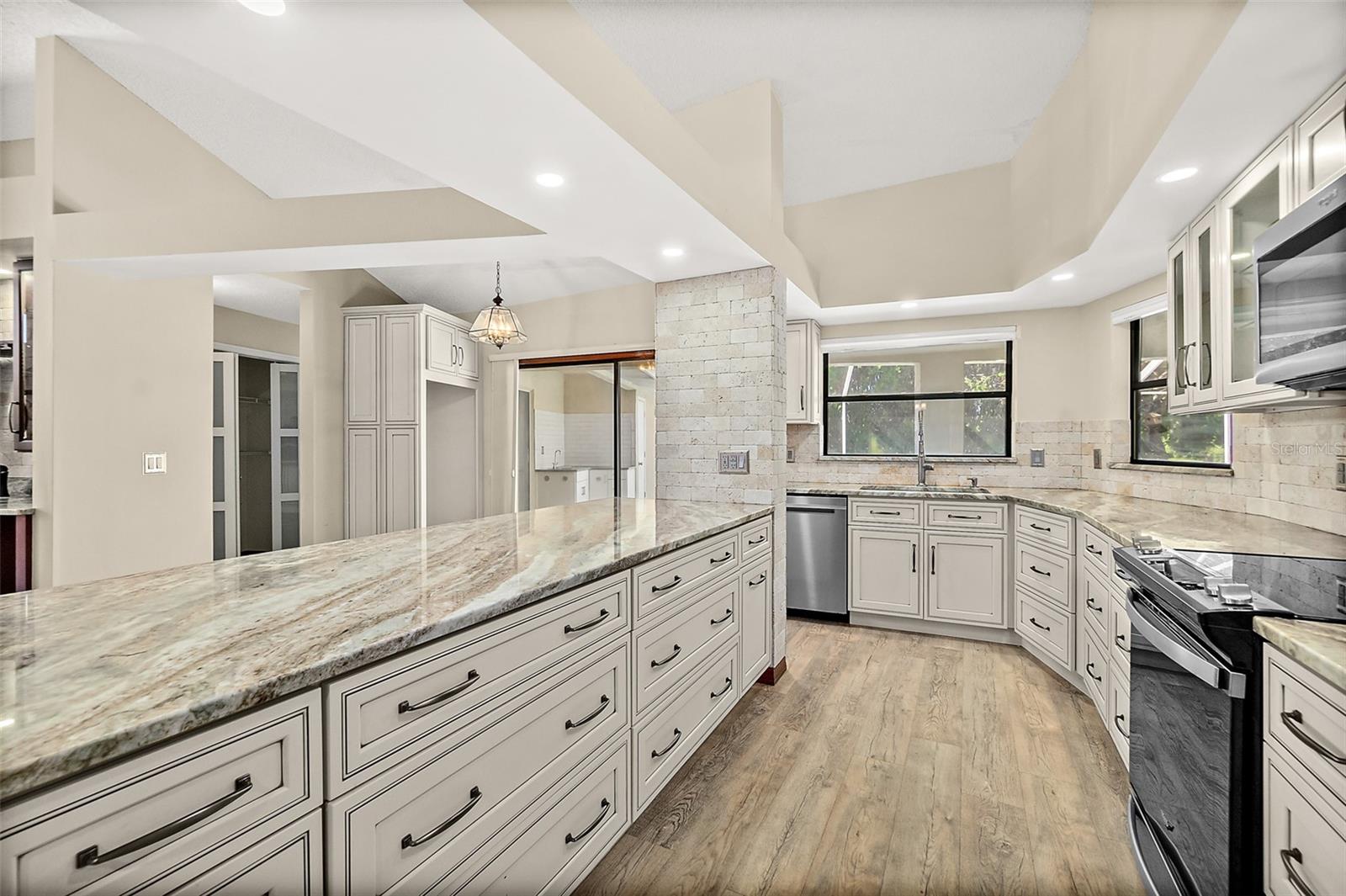 Image 24 of 69 For 51 Comanche Court