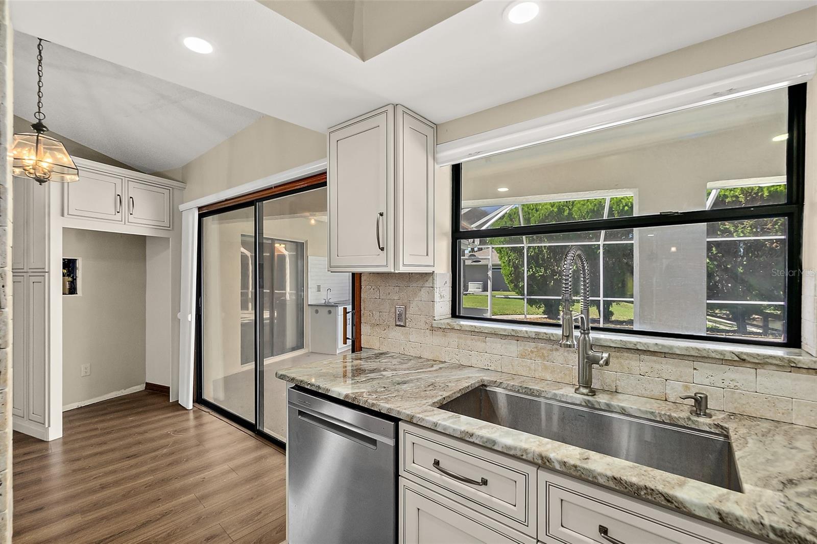 Image 28 of 69 For 51 Comanche Court