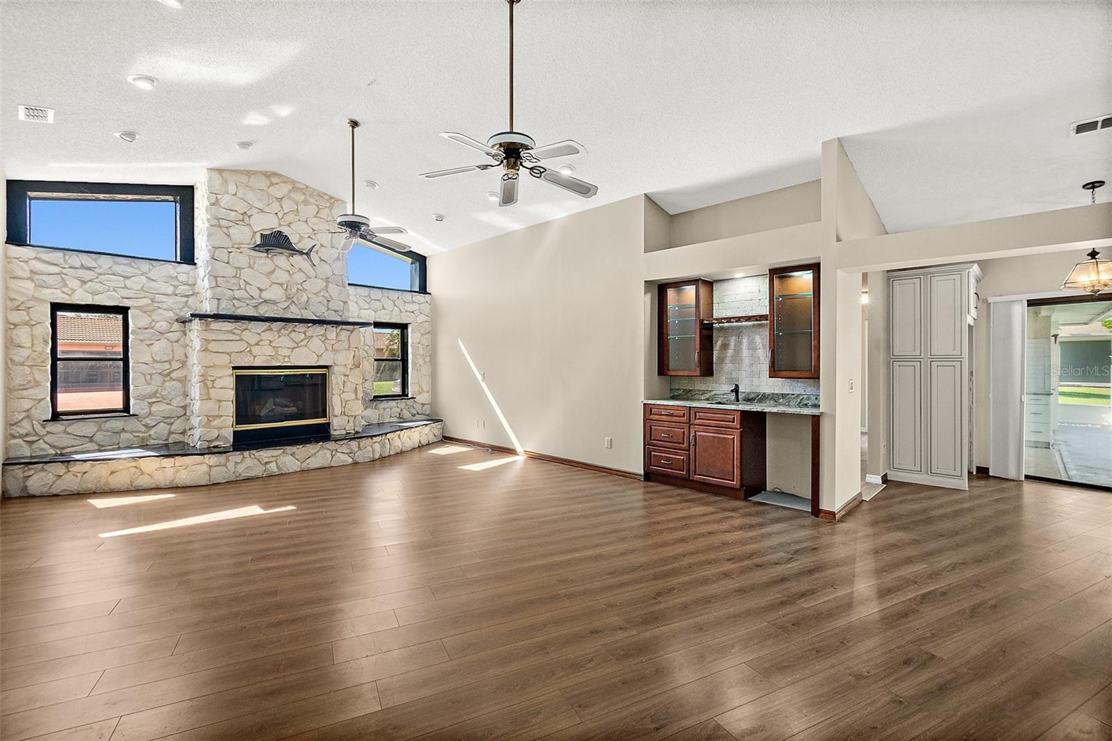 Image 31 of 69 For 51 Comanche Court