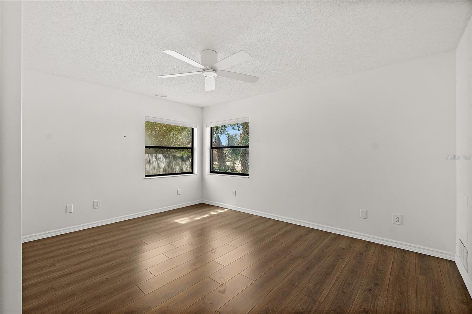 Image 36 of 69 For 51 Comanche Court
