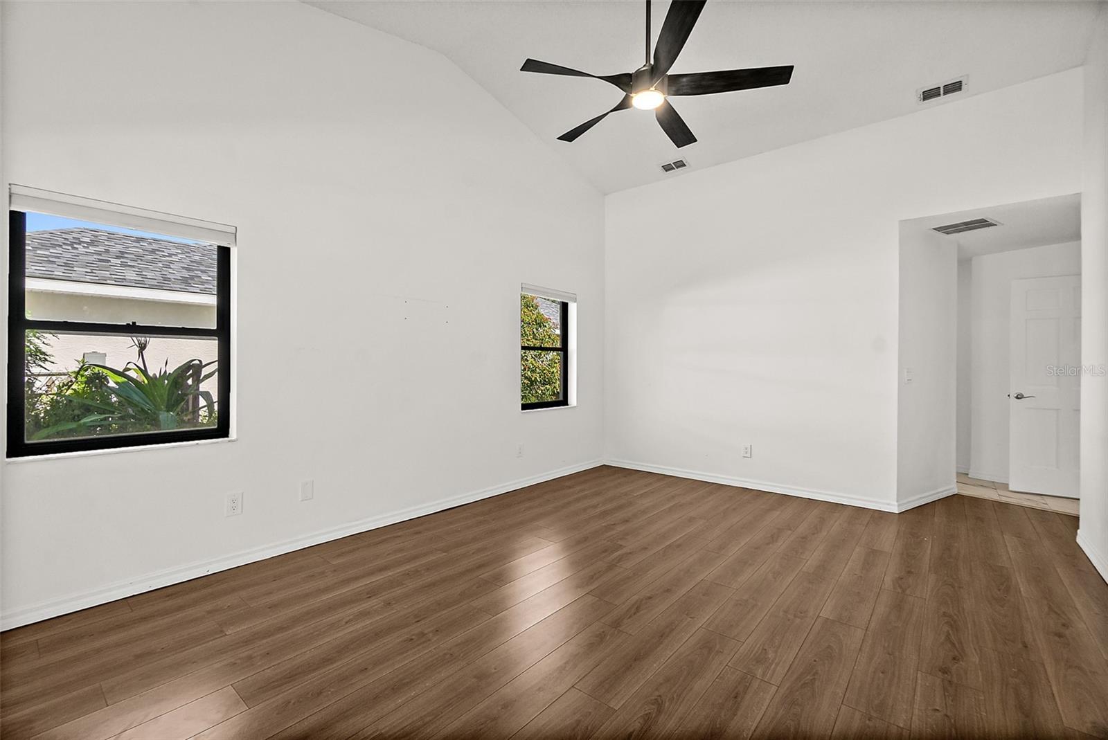 Image 40 of 69 For 51 Comanche Court