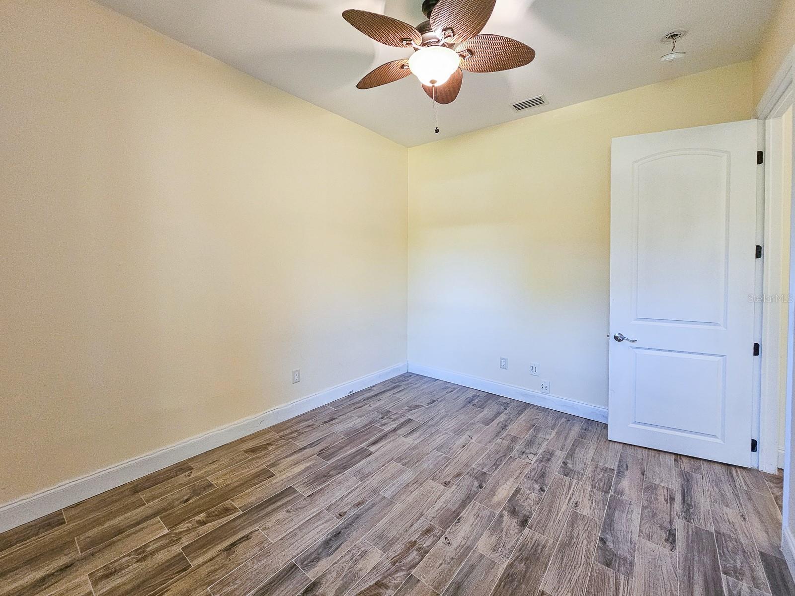 Image 29 of 39 For 120 7th Street