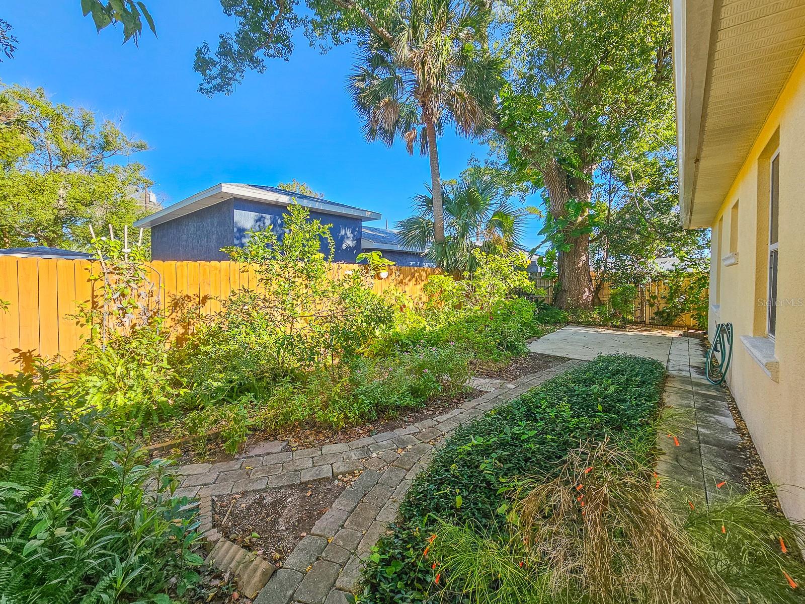 Image 32 of 39 For 120 7th Street