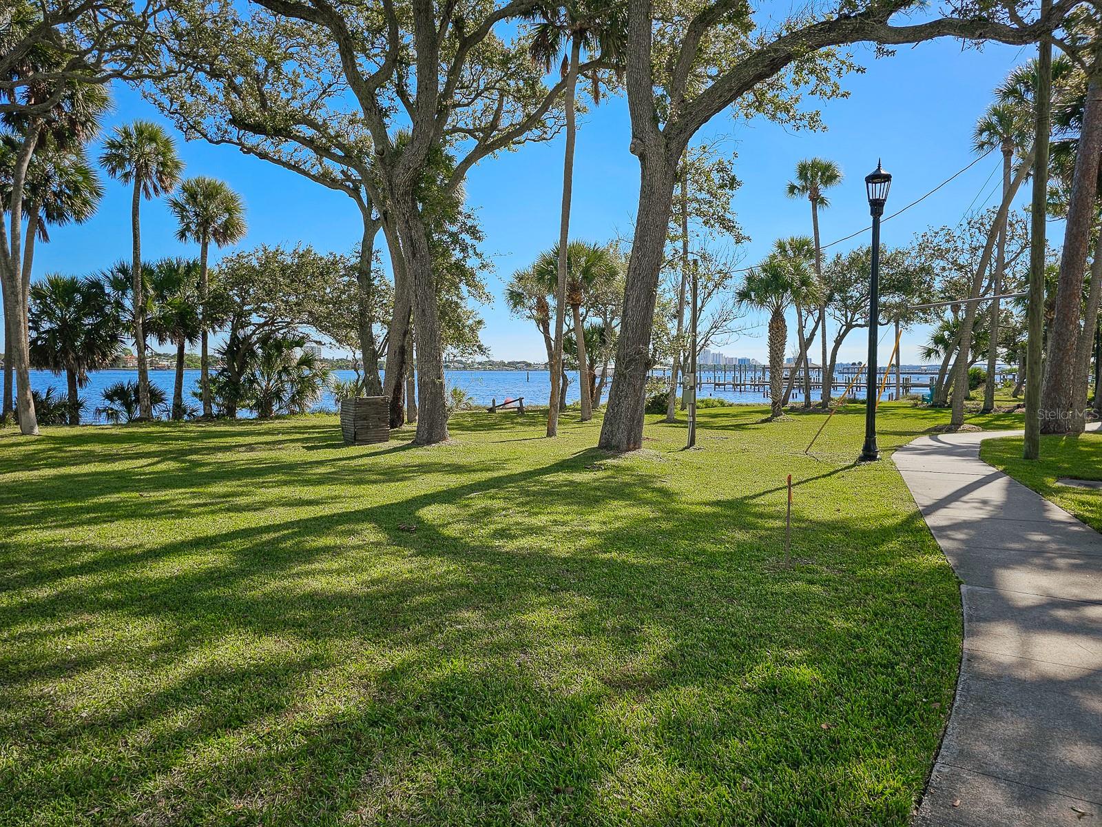 Image 6 of 39 For 120 7th Street