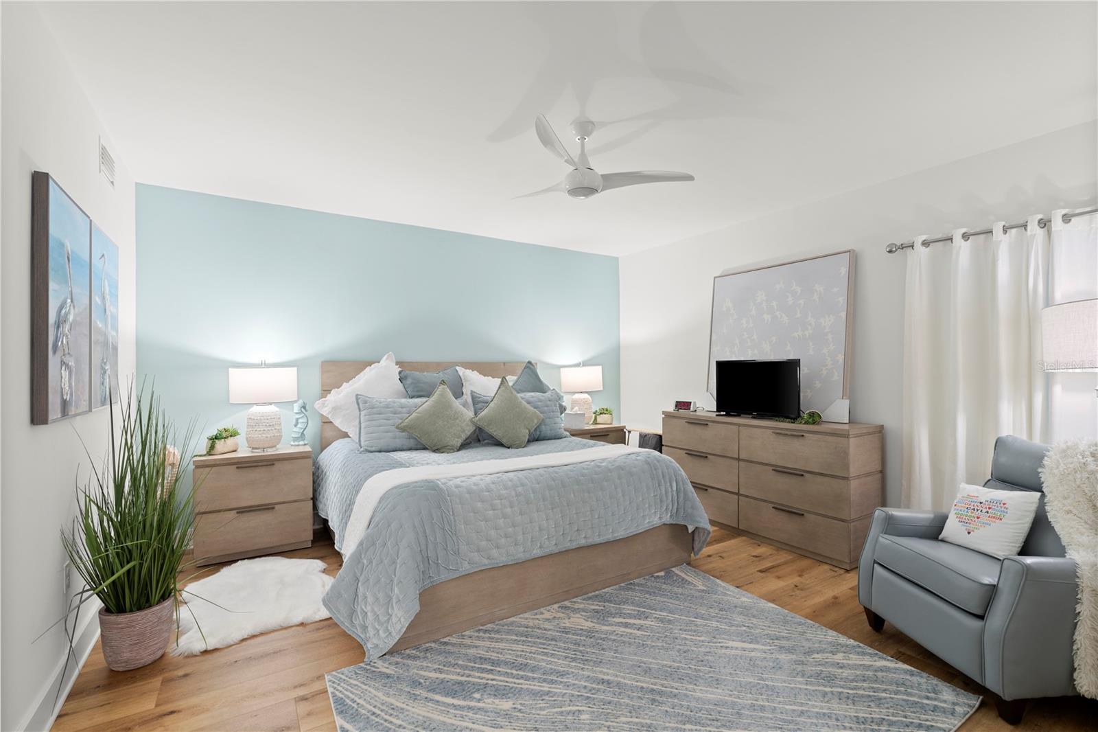 Image 43 of 85 For 200 Ocean Crest Drive 312