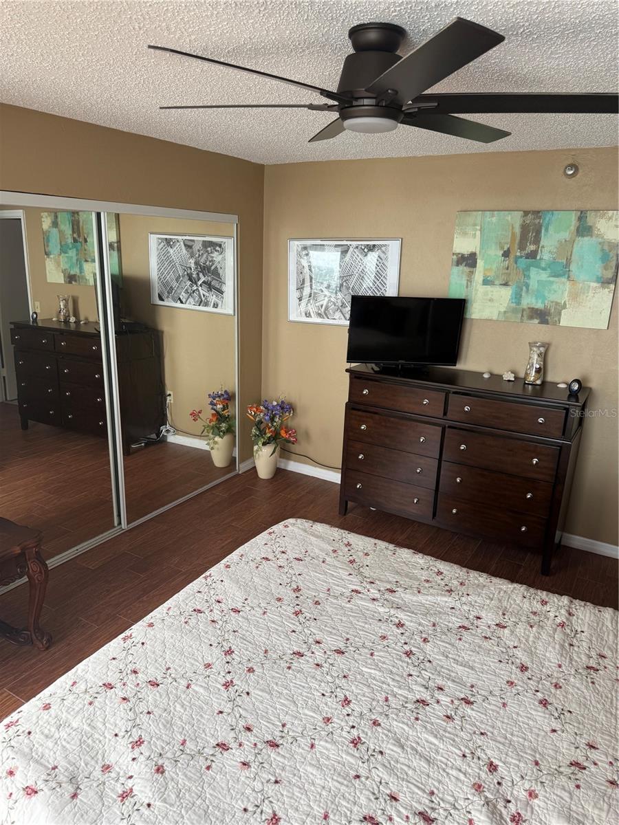 Image 27 of 45 For 3013 Atlantic Avenue 9030