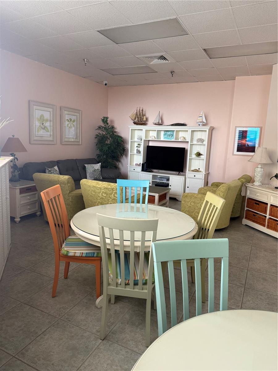 Image 41 of 45 For 3013 Atlantic Avenue 9030