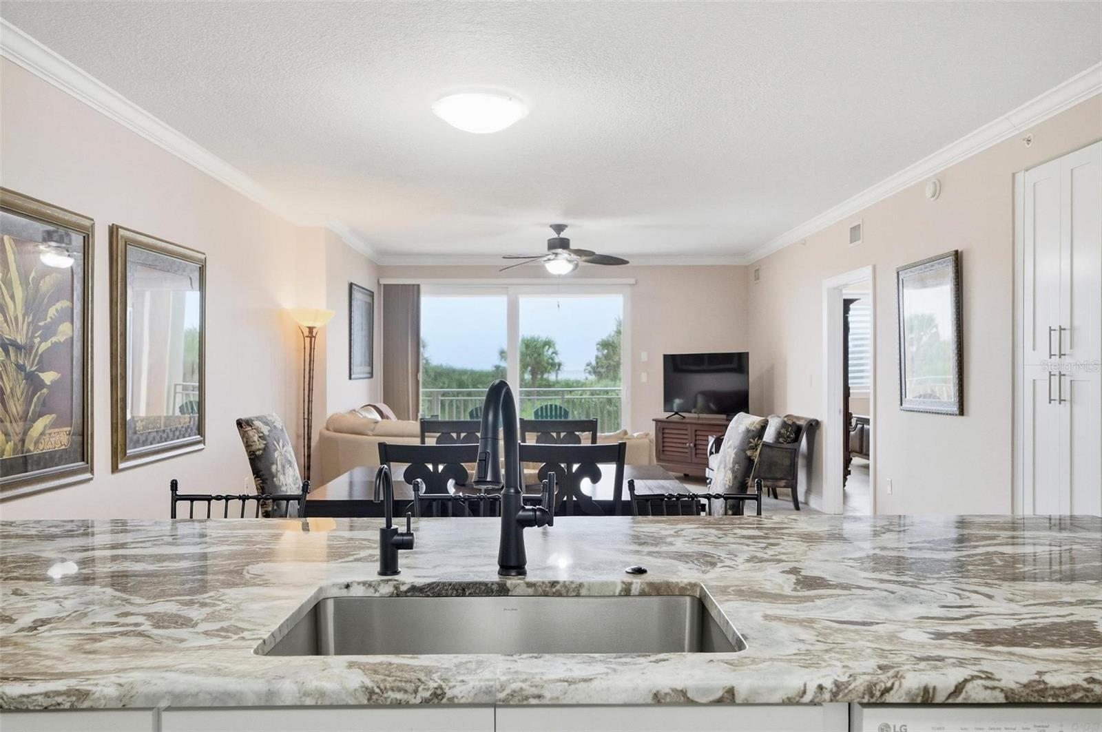 Image 3 of 71 For 60 Surfview Drive 119