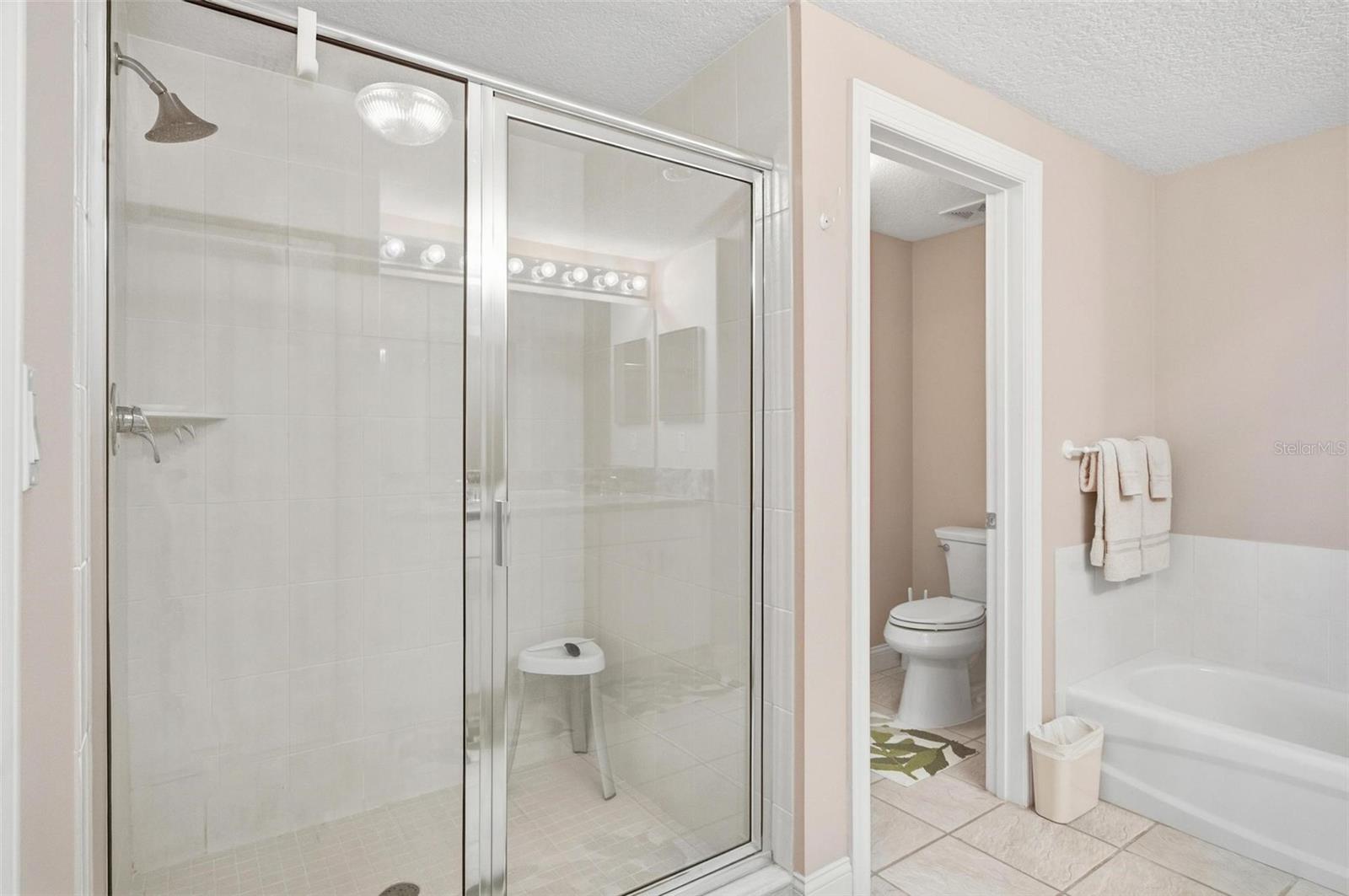 Image 33 of 71 For 60 Surfview Drive 119