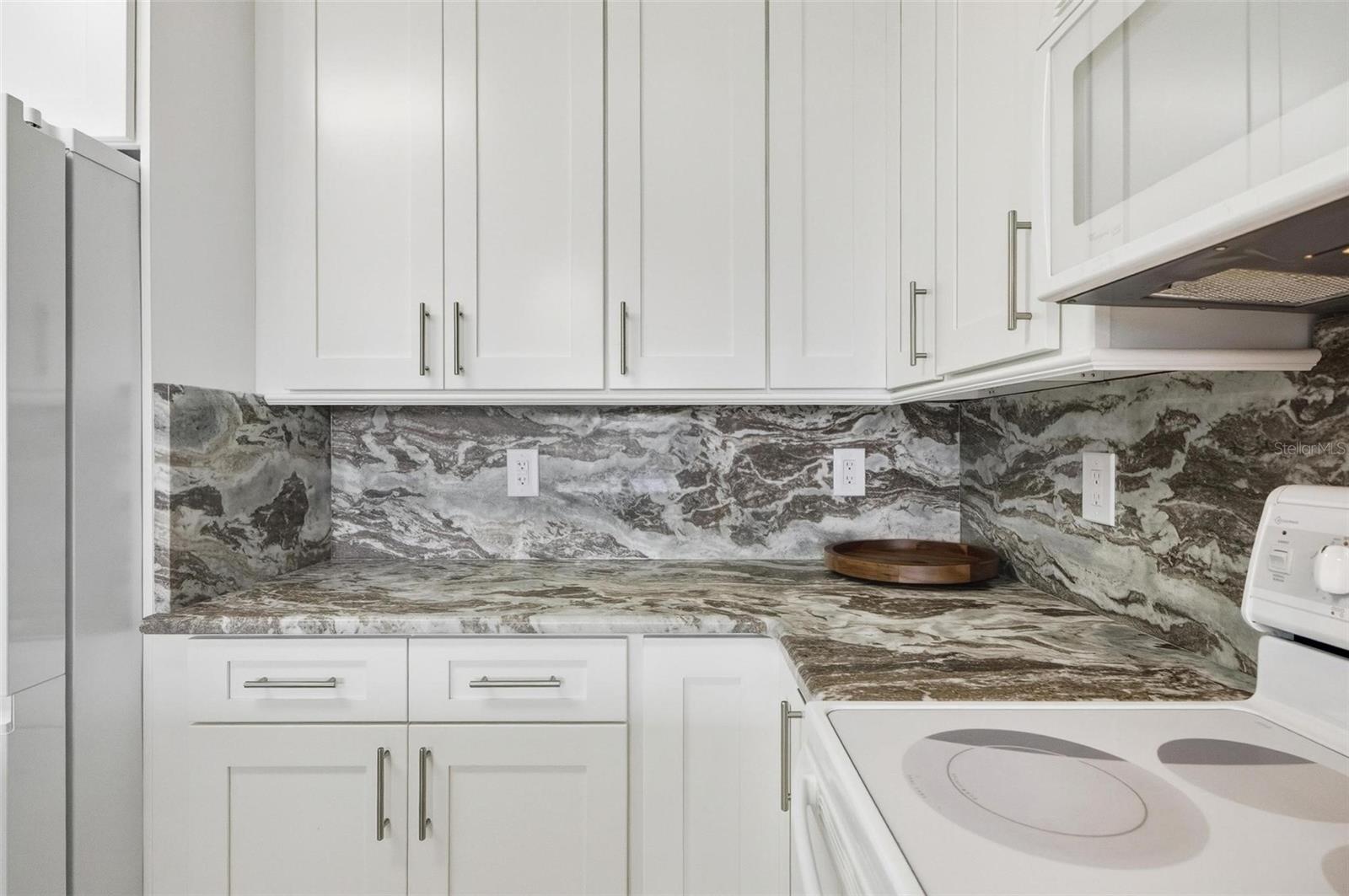 Image 4 of 71 For 60 Surfview Drive 119