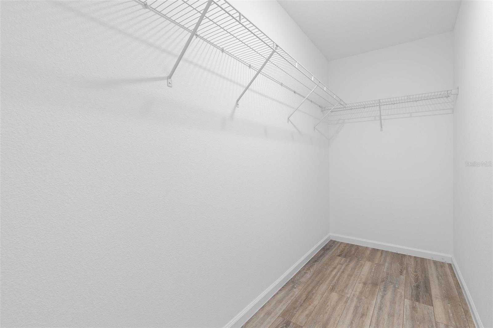 Image 20 of 39 For 32 Redbud Road