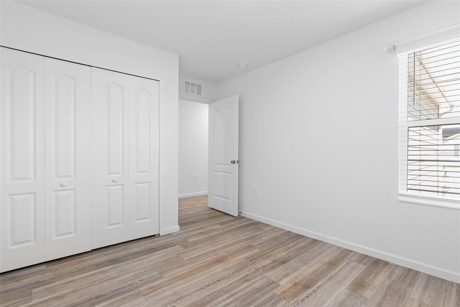 Image 23 of 39 For 32 Redbud Road